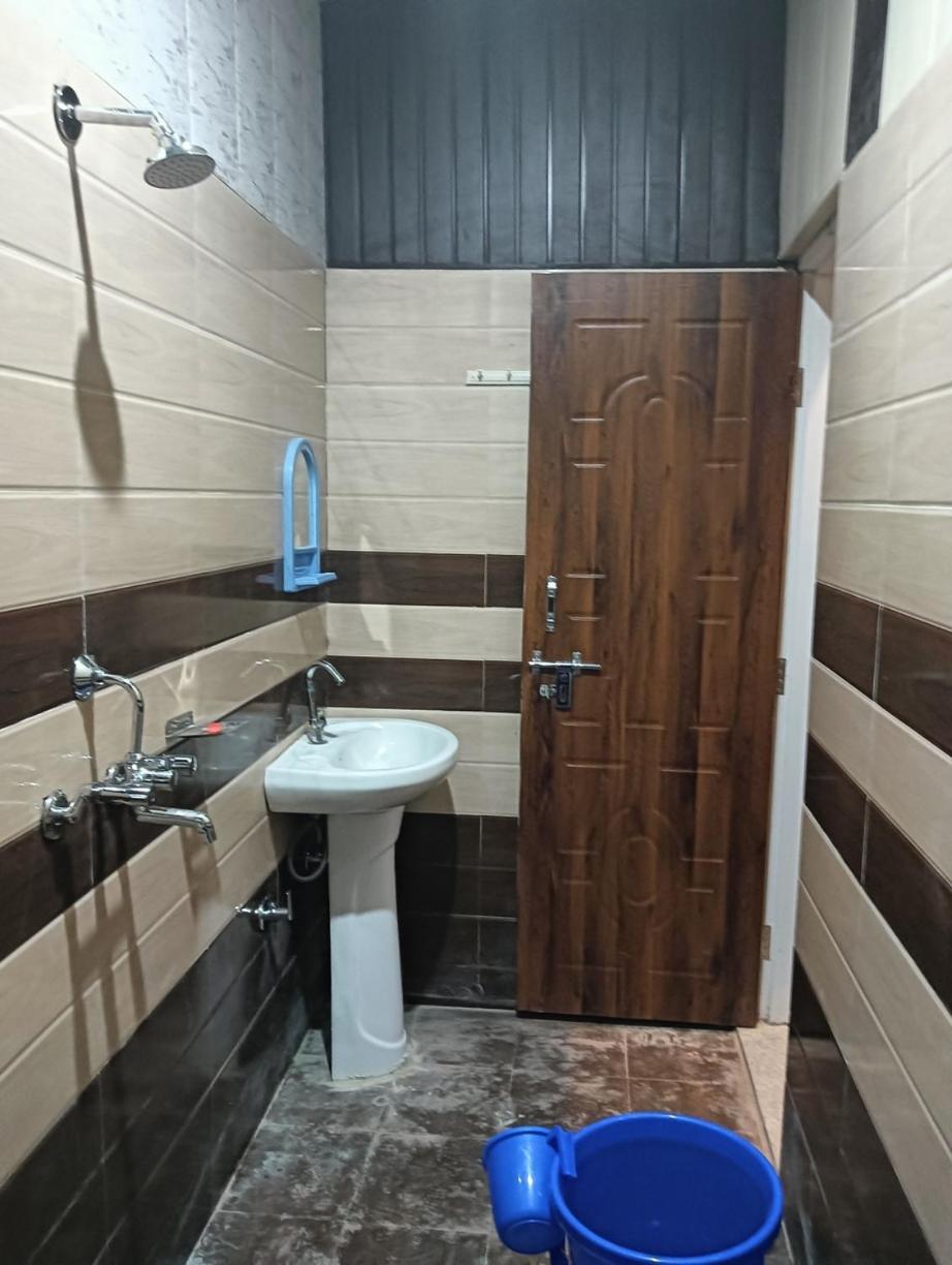 Hotel Chauhan Brothers Uttarkashi Exterior photo